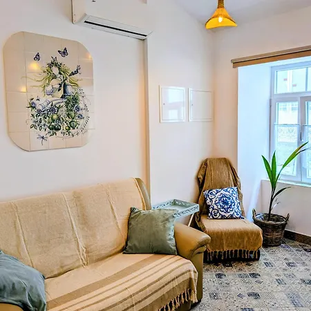Daire Laranja , Charming Portuguese Style For Rent Vida A Portuguesa Portimão