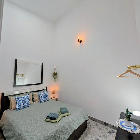 'Laranja', Charming Portuguese Style Apartment For Rent, 'Vida A Portuguesa'